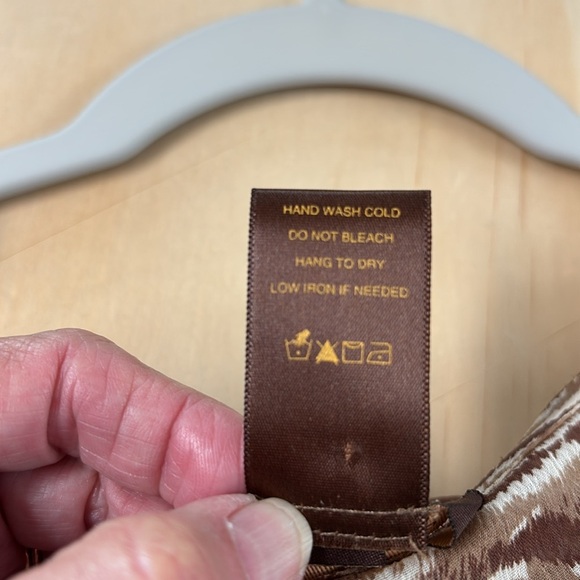 Multiples Ladies Brown Animal Print Tunic W/Buttons & Attached Camisole Size 2X - Picture 8 of 15